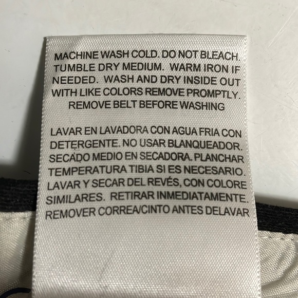 COPY - Dockers shorts size 6 with D Ring Belt - Picture 5 of 9